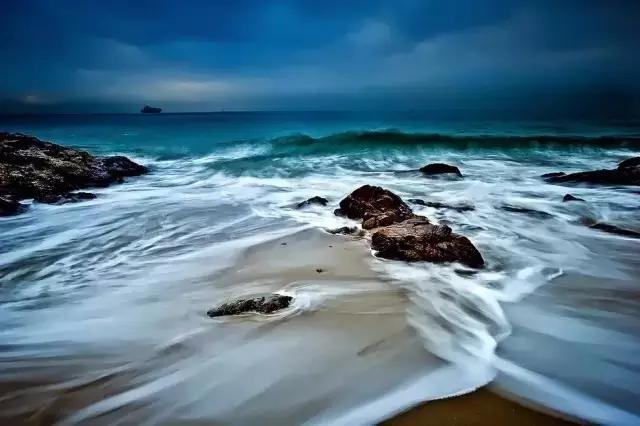 美丽小岛人间仙境，天然心形小岛惊现深圳