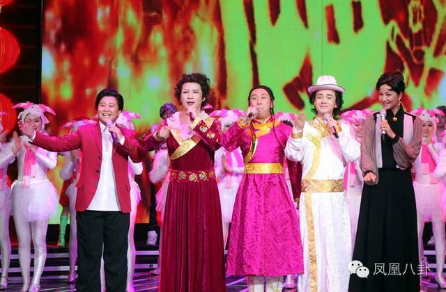 大张伟模仿胡彦斌，贾玲扮刘欢大张伟唱蔡琴