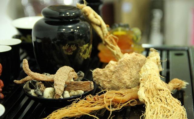 三高的人吃什么可以有效降三高，三高的这些危害你知道么