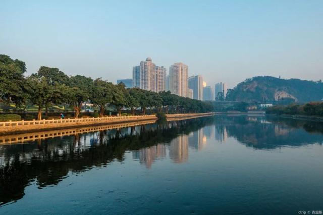 西虹市首富拍摄地，西虹市首富中的取景地（《西虹市首富》里豪华的城堡不在欧洲）