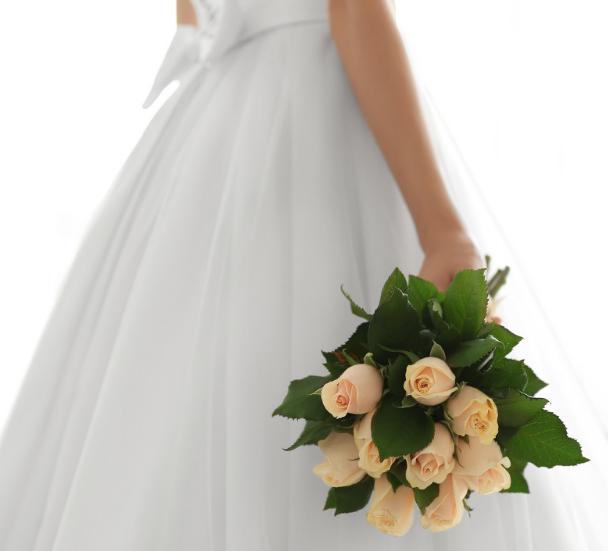 朋友订婚送什么礼物好，订婚礼物有哪些