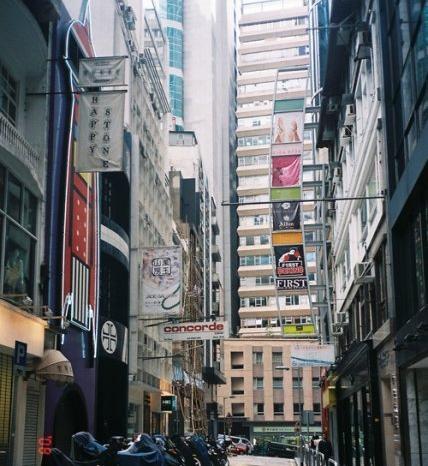 去香港必买的东西，香港购物攻略必买清单（通关1星期，都跑香港买什么了）