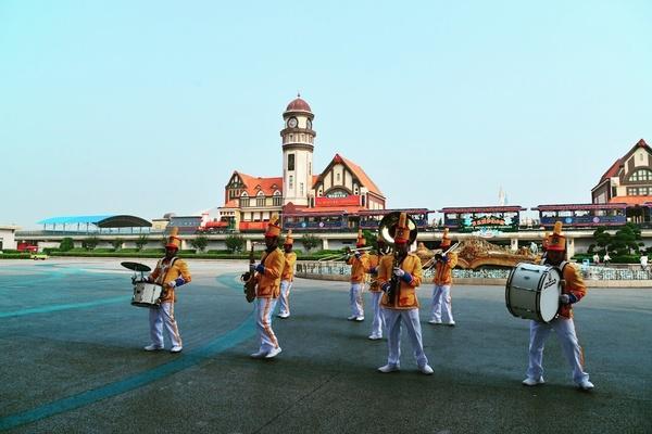 泉城欧乐堡梦幻世界，泉城欧乐堡梦幻世界乐园简介（愉快出行丨厦门欧乐堡带你体验“梦幻世界”）