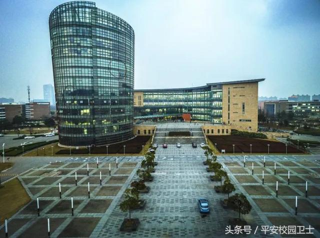 上海中医药大学图书馆，上海哪个大学图书馆对外开放