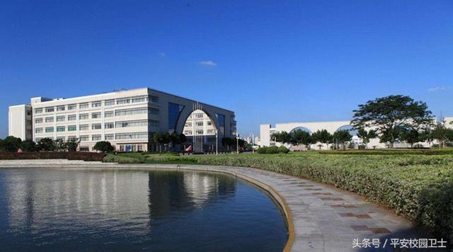 上海中医药大学图书馆，上海哪个大学图书馆对外开放