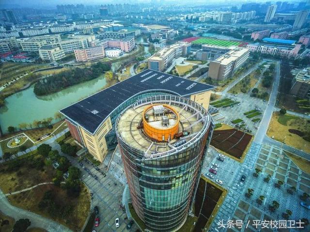 上海中医药大学图书馆，上海哪个大学图书馆对外开放