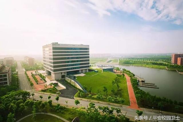 上海中医药大学图书馆，上海哪个大学图书馆对外开放