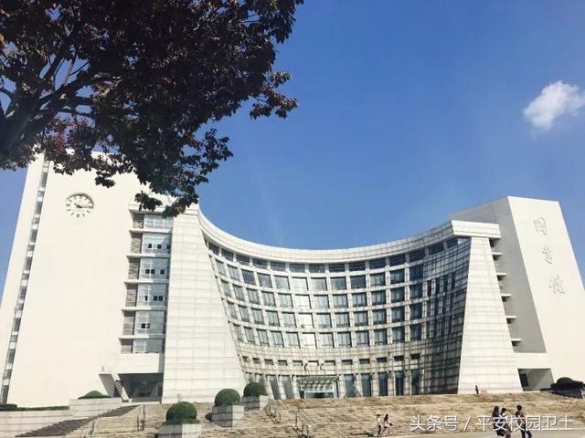 上海中医药大学图书馆，上海哪个大学图书馆对外开放