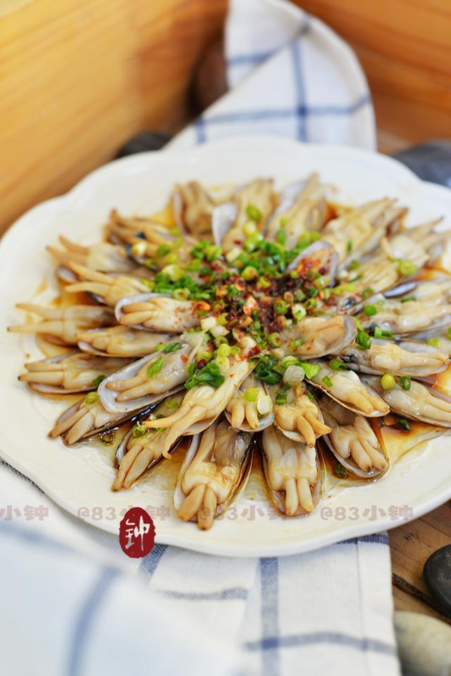 葱油蛏子最正宗的做法，破防了家人们