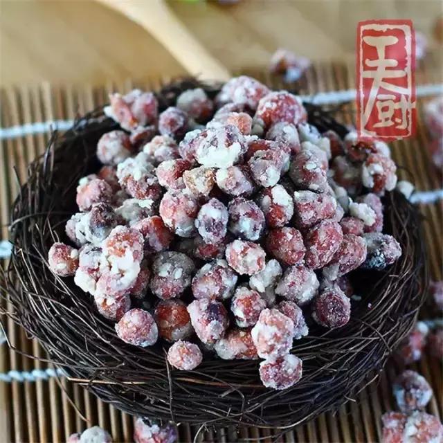 脆皮糖衣花生米的做法，脆皮花生怎么弄（原来在家做挂霜花生米这么简单）