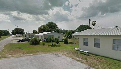 奇怪的小镇可以做什么，拒收难民禁止死亡