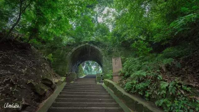 峨眉山景区路线图，峨眉山最经典的徒步游玩攻略（四川峨眉山旅游攻略）