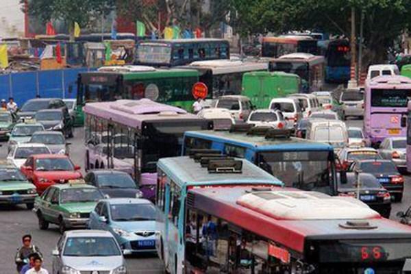 闯绿灯能被罚款吗，闯绿灯也同样要罚