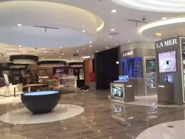 哪里免税店最划算，市中心最大免税店今天试营业啦