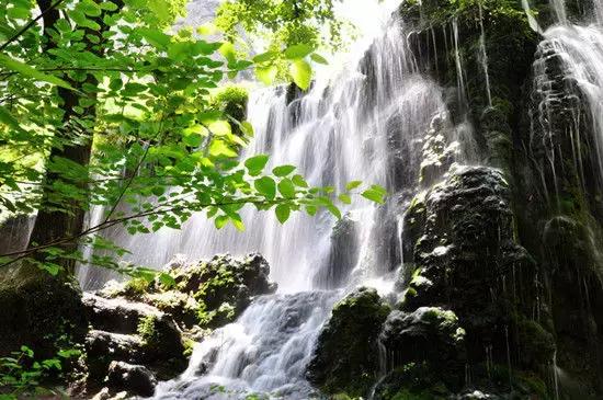 石家庄附近冬日游玩，石家庄市灵寿县的中山湖畔美成了诗……