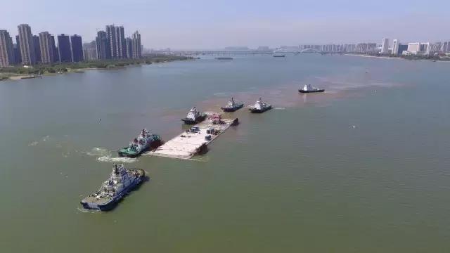 红谷隧道怎么建成，红谷隧道：中国最大水下立交