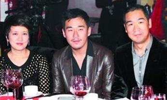 邓婕个人资料简介及家庭背景，张国立妻子邓婕昔日美艳旧照曝光