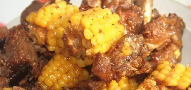 东北菜谱家常菜做法，30道最经典东北菜菜谱（教你6道东北硬菜）