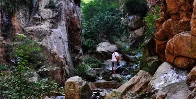 石家庄附近冬日游玩，石家庄市灵寿县的中山湖畔美成了诗……
