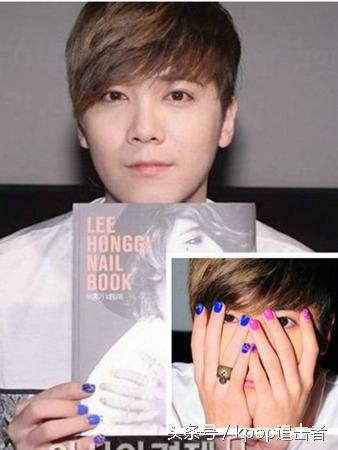 李弘基粉色头发现场，笑起来的时候感觉笑到我心里去了