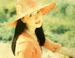 邓婕个人资料简介及家庭背景，张国立妻子邓婕昔日美艳旧照曝光