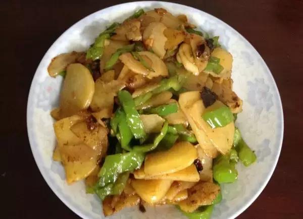 东北菜谱家常菜做法，30道最经典东北菜菜谱（教你6道东北硬菜）