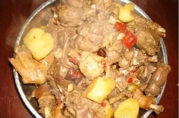 东北菜谱家常菜做法，30道最经典东北菜菜谱（教你6道东北硬菜）