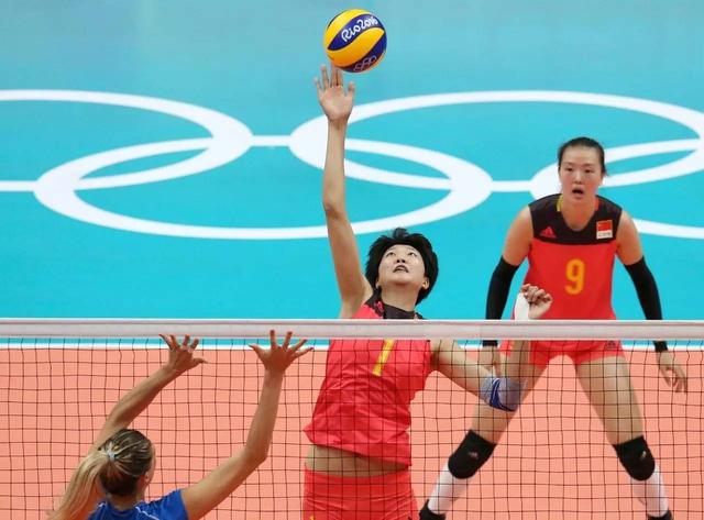 重温傅园慧奥运经典采访镜头，让人想起傅园慧采访名场面