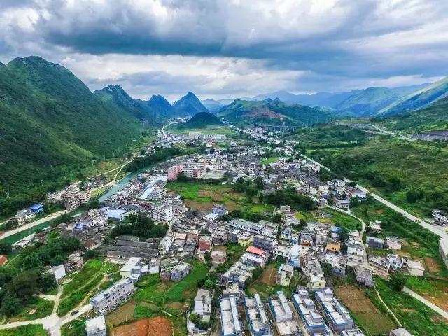 广东千年瑶寨在哪里，广东连南千年瑶寨旅游村（行走在台阶上的新生活）