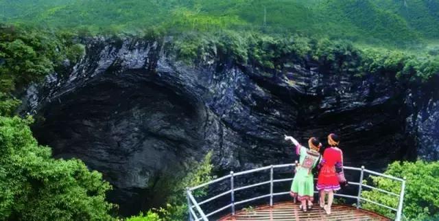 广东千年瑶寨在哪里，广东连南千年瑶寨旅游村（行走在台阶上的新生活）