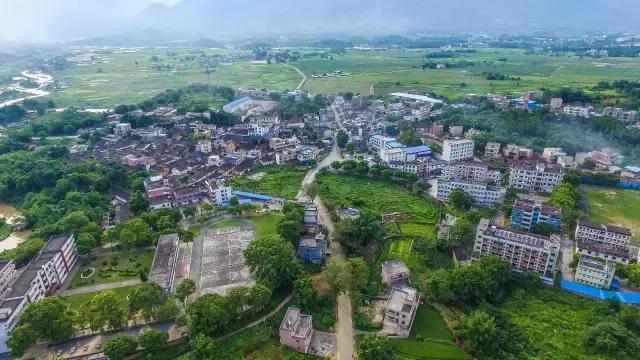 广东千年瑶寨在哪里，广东连南千年瑶寨旅游村（行走在台阶上的新生活）