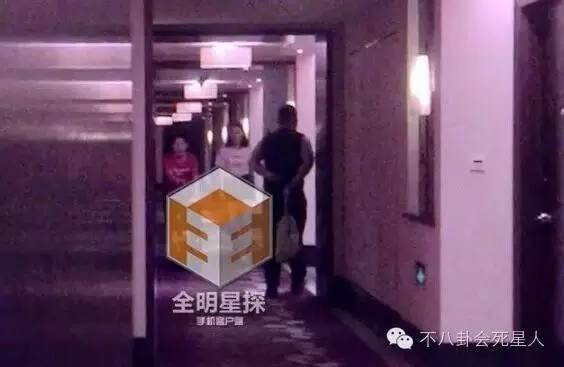 陈学冬真的挺暖心的，陈学冬夜宿彭心晨告别gay圈