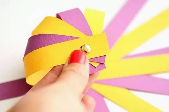 小学生灯笼手工制作，小学生中秋节手工灯笼制作教程（中秋节创意手工灯笼）