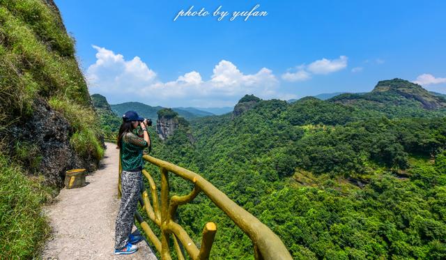 梅州五指石风景区，五指石风景区里面的磨肚峰简介（风景秀丽的小众旅游胜地）