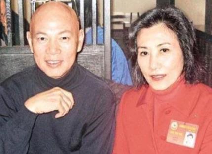 汪明荃结过几次婚，罗家英汪明荃21年步入婚姻（在香港被称之为大姐大的汪明荃）