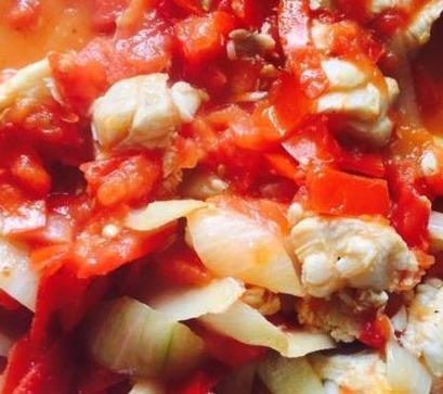 鳕鱼和番茄怎样做，鳕鱼肉质鲜美与酸甜可口的番茄搭配