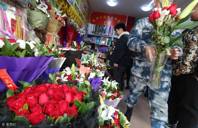情人节送男友情人节鲜花销量剧增价格暴涨，80后最爱不是玫瑰，上海人买的最