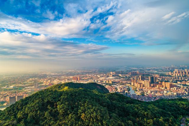 广州白云山有多高，广州白云山风景区天南第一峰（登高望远——白云山篇）