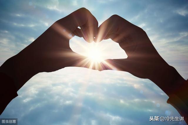 形容天空的美文,——探尋天空的秘密與哲學思考 形容天空的美文,——探尋天空的秘密與哲學思考