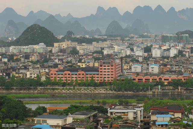 坐火车旅行最美线路，8条全国最美火车旅行线路