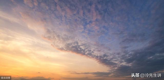 形容天空的美文，——探寻天空的秘密与哲学思考