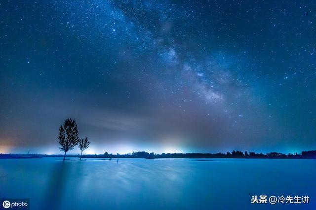形容天空的美文,——探尋天空的秘密與哲學思考 形容天空的美文,——探尋天空的秘密與哲學思考