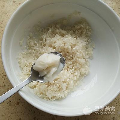 电饭煲皮蛋瘦肉粥，电饭煲皮蛋瘦肉粥正宗做法（一口电饭锅就搞定好吃的皮蛋瘦肉粥~）