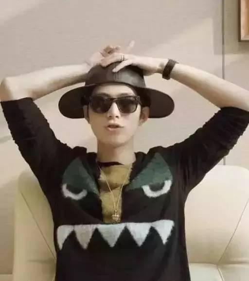 四冬恋情破裂陈学冬曝光恋情为掩护谁，陈学冬新恋情是什么时候