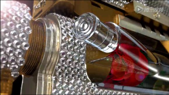 cf所有英雄武器属性列表，回顾CF历史上各英雄级武器的预售