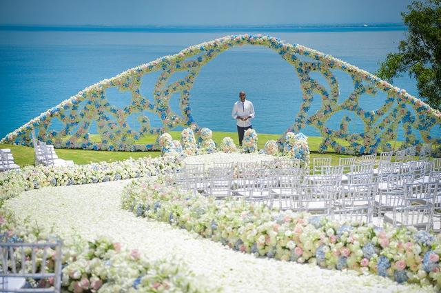 婚礼背景音乐100首，婚礼暖场背景音乐100首（走在红毯那一天10首经典婚礼背景音乐）