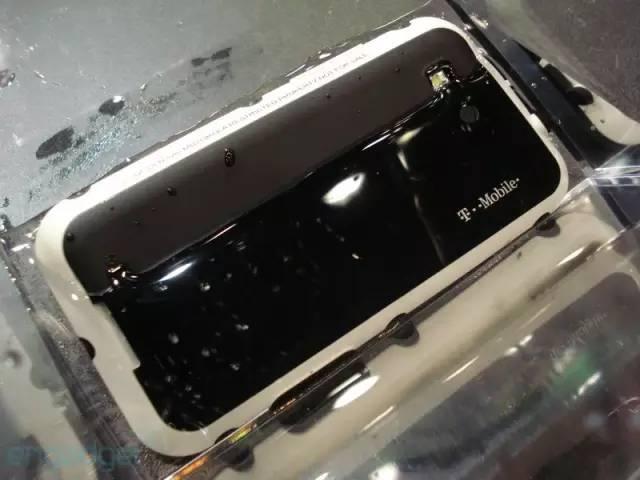ip67级防水有多强，ip67防水什么概念（被指控吹嘘iPhone的防水功能）