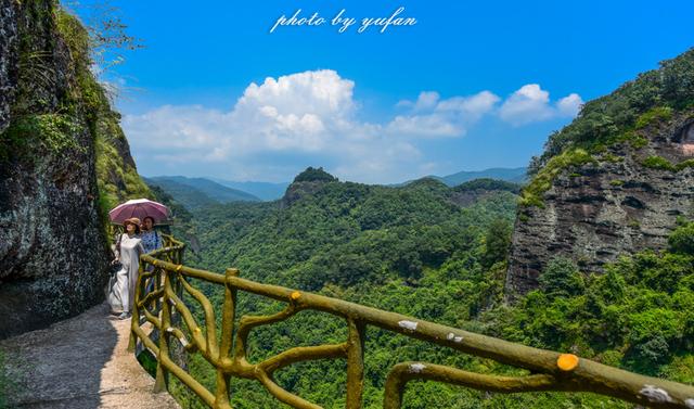 梅州五指石风景区，五指石风景区里面的磨肚峰简介（风景秀丽的小众旅游胜地）