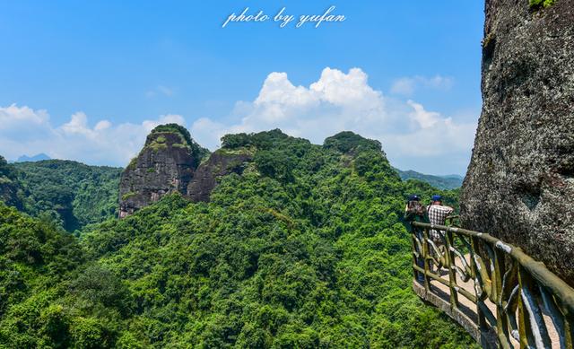 梅州五指石风景区，五指石风景区里面的磨肚峰简介（风景秀丽的小众旅游胜地）