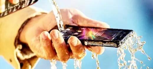 ip67级防水有多强，ip67防水什么概念（被指控吹嘘iPhone的防水功能）